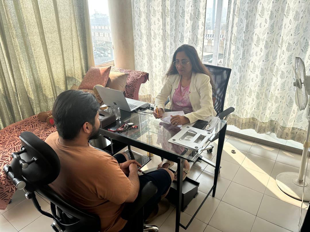 Clinical Psychologist Aparna Gupta | Expert Therapy Session in Gurgaon | CBT, DBT & EMDR Specialist